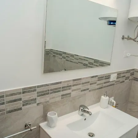 Madinah Apartment *