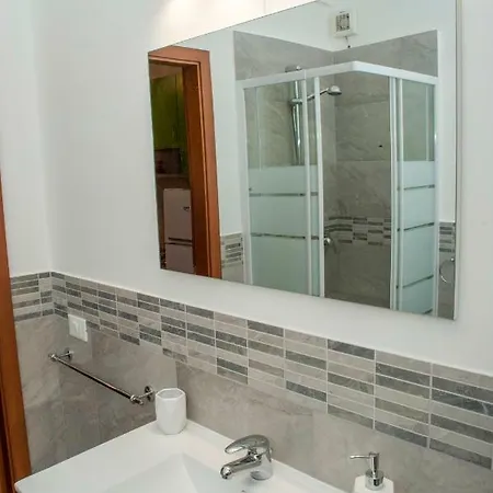 Madinah Apartment *